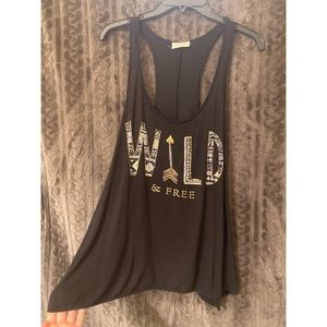 Black tank top "wild and free"
